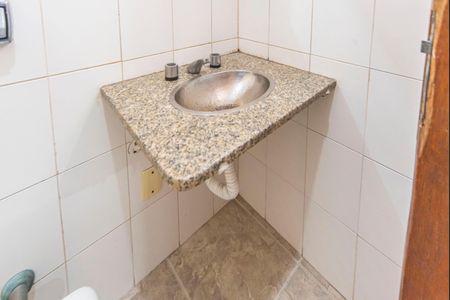 Casa à venda com 157m², 2 quartos e 4 vagas Casa à venda com 157m², 2 quartos e 4 vagasBanheiro do Quarto 2