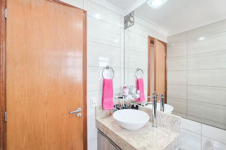 Apartamento à venda com 107m², 3 quartos e 2 vagasBanheiro da Suíte