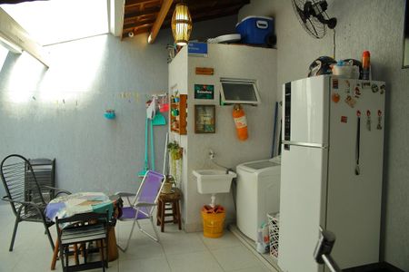 Casa à venda com 140m², 2 quartos e 2 vagasÁrea de Serviço