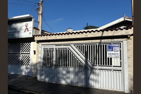 Casa à venda com 140m², 2 quartos e 2 vagasFachada