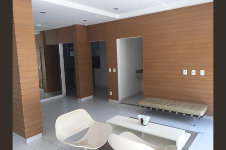 Hall de apartamento para alugar com 2 quartos, 55m² em Patamares, Salvador