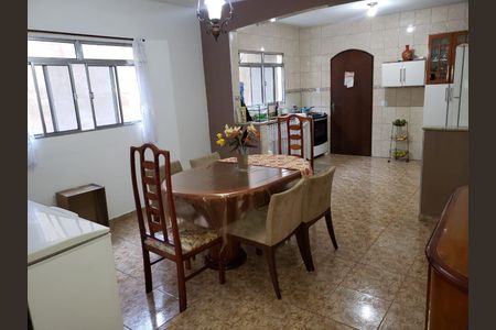 Casa à venda com 4 quartos, 240m² em Parque Continental II, Guarulhos