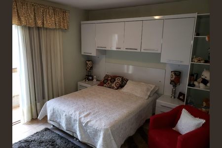 Casa à venda com 4 quartos, 240m² em Parque Continental II, Guarulhos