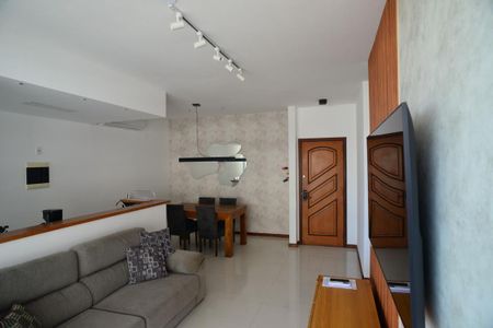 Apartamento para alugar com 65m², 1 quarto e 1 vagaSala