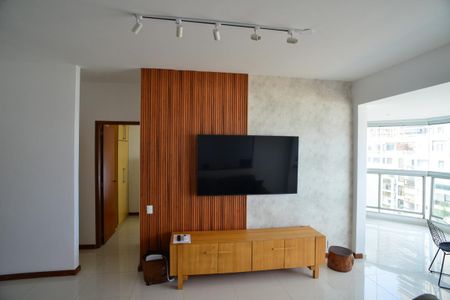 Sala de apartamento para alugar com 1 quarto, 65m² em Barra da Tijuca, Rio de Janeiro