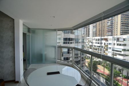Apartamento para alugar com 65m², 1 quarto e 1 vagaVaranda