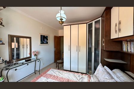 Casa à venda com 4 quartos, 220m² em Jardim Santa Clara, Guarulhos