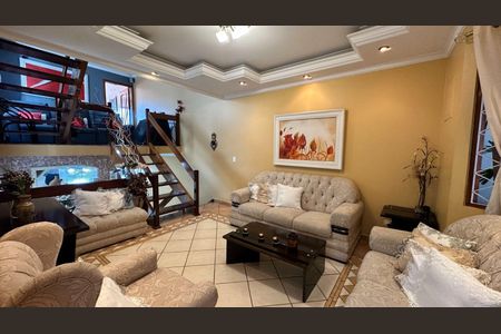 Casa à venda com 4 quartos, 220m² em Jardim Santa Clara, Guarulhos