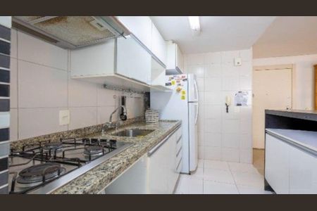Apartamento para alugar com 62m², 2 quartos e 1 vagaCozinha 