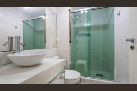 Apartamento para alugar com 62m², 2 quartos e 1 vagaBanheiro 2