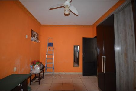 Quarto 1 de casa para alugar com 3 quartos, 260m² em Vila Valqueire, Rio de Janeiro