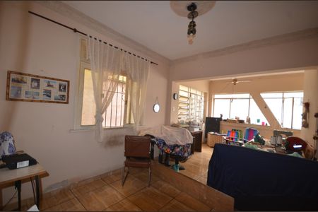 Sala de casa para alugar com 3 quartos, 260m² em Vila Valqueire, Rio de Janeiro