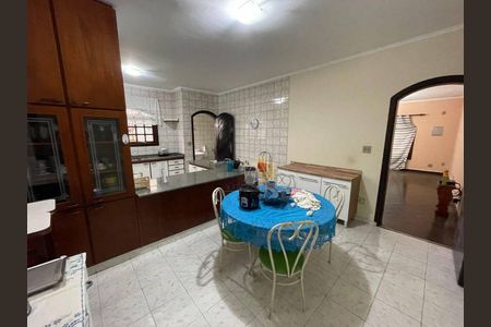 Casa à venda com 3 quartos, 236m² em Vila Vivaldi, São Bernardo do Campo