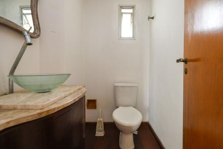 Apartamento à venda com 126m², 3 quartos e 2 vagas Apartamento à venda com 126m², 3 quartos e 2 vagasLavabo