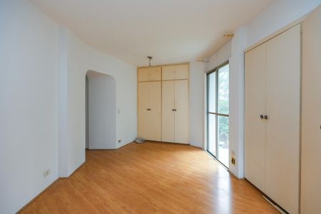 Apartamento à venda com 126m², 3 quartos e 2 vagas Apartamento à venda com 126m², 3 quartos e 2 vagasSuíte