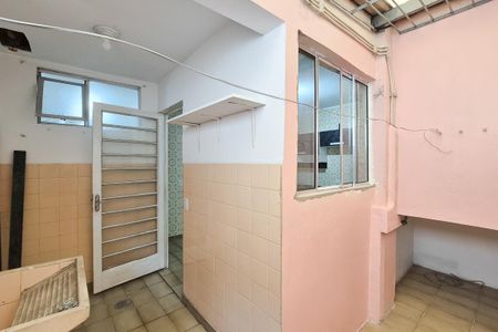 Apartamento à venda com 72m², 1 quarto e 1 vaga Apartamento à venda com 72m², 1 quarto e 1 vagaÁrea de Serviço