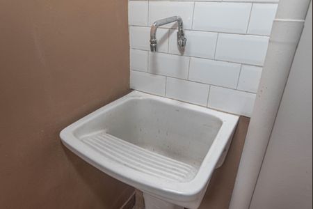 Casa à venda com 70m², 2 quartos e 2 vagasLavanderia
