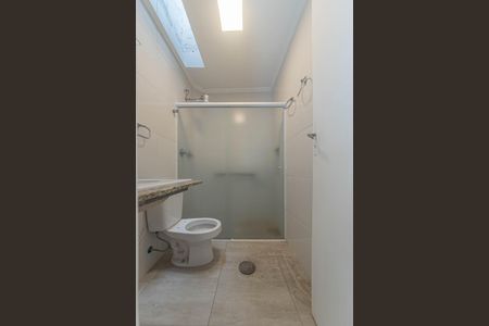 Casa à venda com 70m², 2 quartos e 2 vagasBanheiro