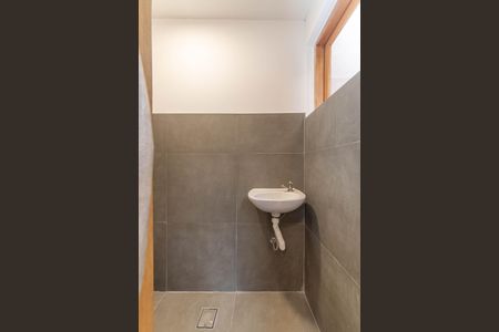 Casa à venda com 70m², 2 quartos e 2 vagasLavanderia - Lavabo