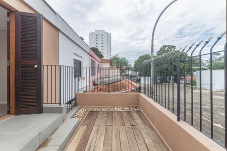 Casa à venda com 70m², 2 quartos e 2 vagasQuarto 2 - Varanda