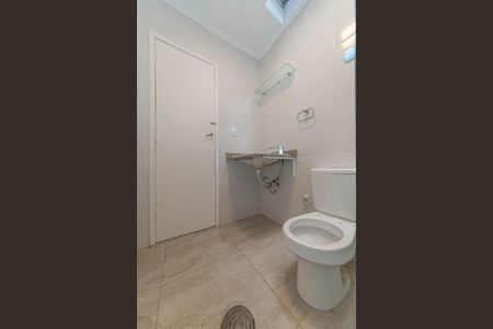 Casa à venda com 70m², 2 quartos e 2 vagasBanheiro
