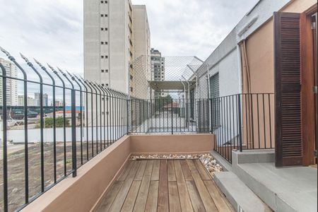 Casa à venda com 70m², 2 quartos e 2 vagasQuarto 2 - Varanda