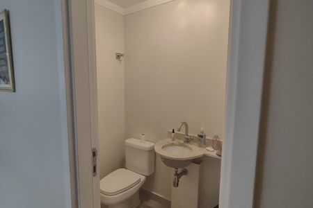 Apartamento para alugar com 242m², 4 quartos e 4 vagas Apartamento para alugar com 242m², 4 quartos e 4 vagasLavabo