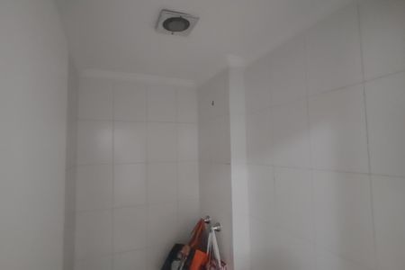 Apartamento para alugar com 242m², 4 quartos e 4 vagas Apartamento para alugar com 242m², 4 quartos e 4 vagasBanheiro