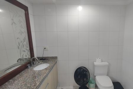 Apartamento para alugar com 242m², 4 quartos e 4 vagas Apartamento para alugar com 242m², 4 quartos e 4 vagasBanheiro da Suíte 4