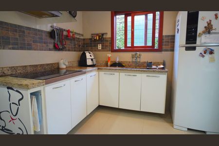 Apartamento à venda com 192m², 3 quartos e 1 vaga Apartamento à venda com 192m², 3 quartos e 1 vagaCozinha