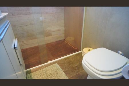 Apartamento à venda com 192m², 3 quartos e 1 vaga Apartamento à venda com 192m², 3 quartos e 1 vagaBanheiro