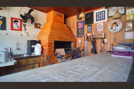 Apartamento à venda com 192m², 3 quartos e 1 vaga Apartamento à venda com 192m², 3 quartos e 1 vagaChurrasqueira