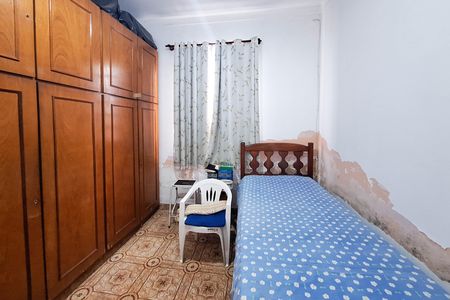 Casa à venda com 150m², 3 quartos e 4 vagas Casa à venda com 150m², 3 quartos e 4 vagasQuarto 2