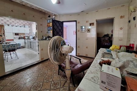 Casa à venda com 150m², 3 quartos e 4 vagas Casa à venda com 150m², 3 quartos e 4 vagasCopa