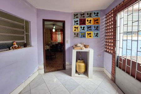 Casa à venda com 150m², 3 quartos e 4 vagas Casa à venda com 150m², 3 quartos e 4 vagasSala 2
