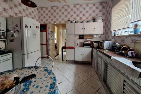 Casa à venda com 150m², 3 quartos e 4 vagas Casa à venda com 150m², 3 quartos e 4 vagasCozinha
