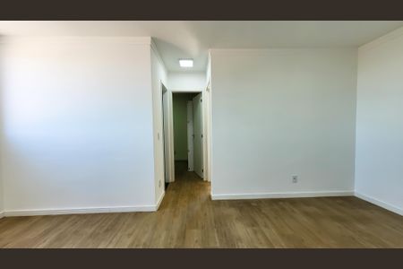 Sala de apartamento para alugar com 2 quartos, 46m² em Vila Miguel Vicente Cury, Campinas