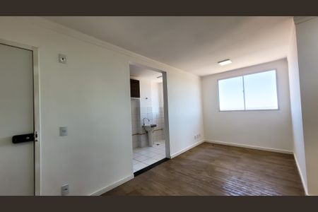 Sala de apartamento para alugar com 2 quartos, 46m² em Vila Miguel Vicente Cury, Campinas
