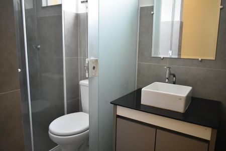 Banheiro de apartamento para alugar com 1 quarto, 40m² em Mirandópolis, São Paulo