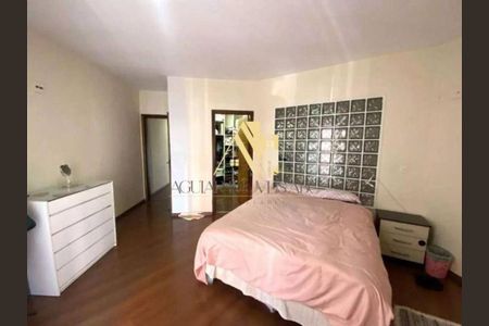 Casa à venda com 3 quartos, 165m² em São José, São Caetano do Sul