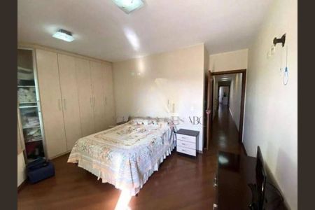 Casa à venda com 3 quartos, 165m² em São José, São Caetano do Sul