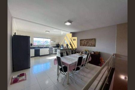 Casa à venda com 3 quartos, 165m² em São José, São Caetano do Sul