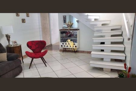 Casa à venda com 3 quartos, 150m² em Vila Alzira, Santo André