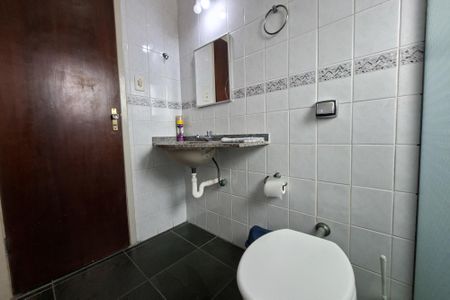 Apartamento para alugar com 70m², 2 quartos e 1 vaga Apartamento para alugar com 70m², 2 quartos e 1 vagaBanheiro