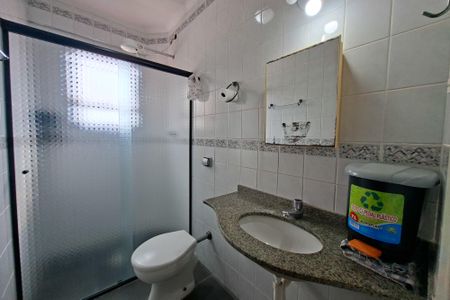 Apartamento para alugar com 70m², 2 quartos e 1 vaga Apartamento para alugar com 70m², 2 quartos e 1 vagaBanheiro da suite