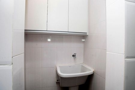 Apartamento à venda com 76m², 2 quartos e 1 vagaÁrea de Serviço