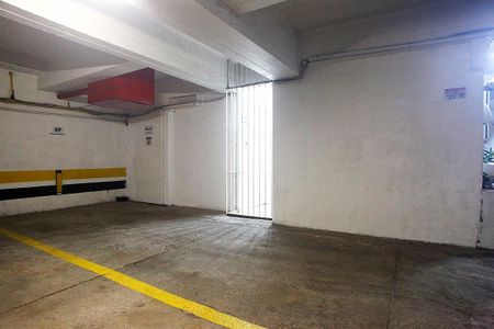 Apartamento à venda com 76m², 2 quartos e 1 vagaBox Garagem (vaga dupla)