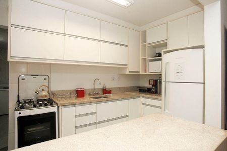 Apartamento à venda com 76m², 2 quartos e 1 vagaCozinha