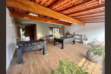 Casa à venda com 3 quartos, 279m² em Jardim Ipanema, Santo André