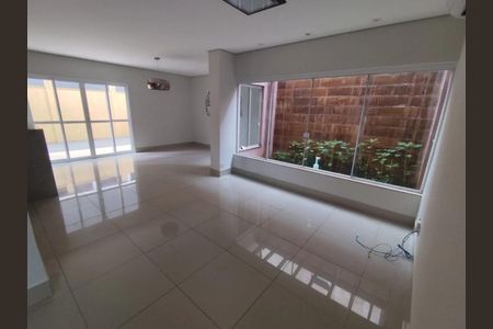 Sala de casa de condomínio para alugar com 3 quartos, 150m² em Granja Marileusa, Uberlândia
